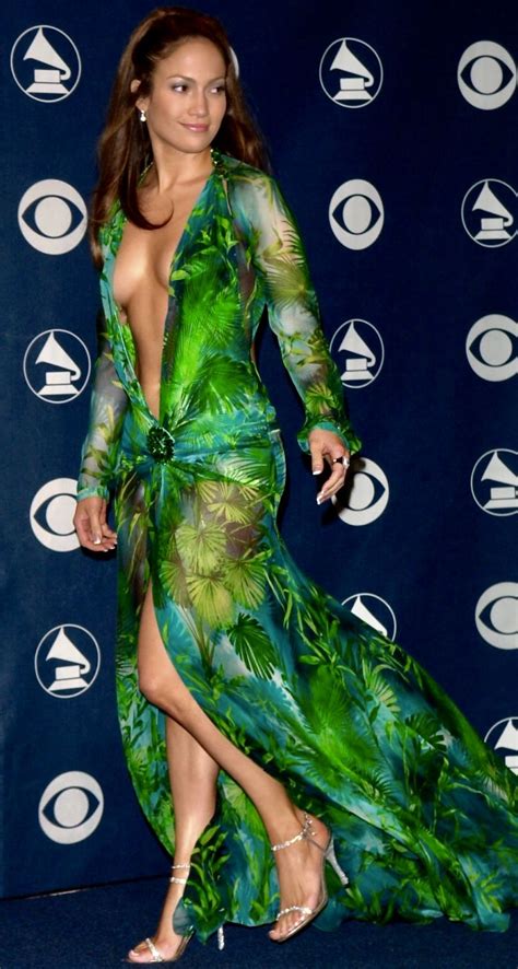 jennifer lopez grammy 2000 versace|jennifer lopez versace green dress.